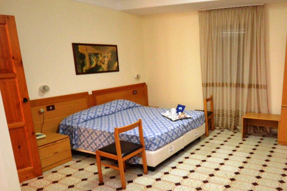 伊尔加比亚诺酒店 Cirò Marina 客房 照片